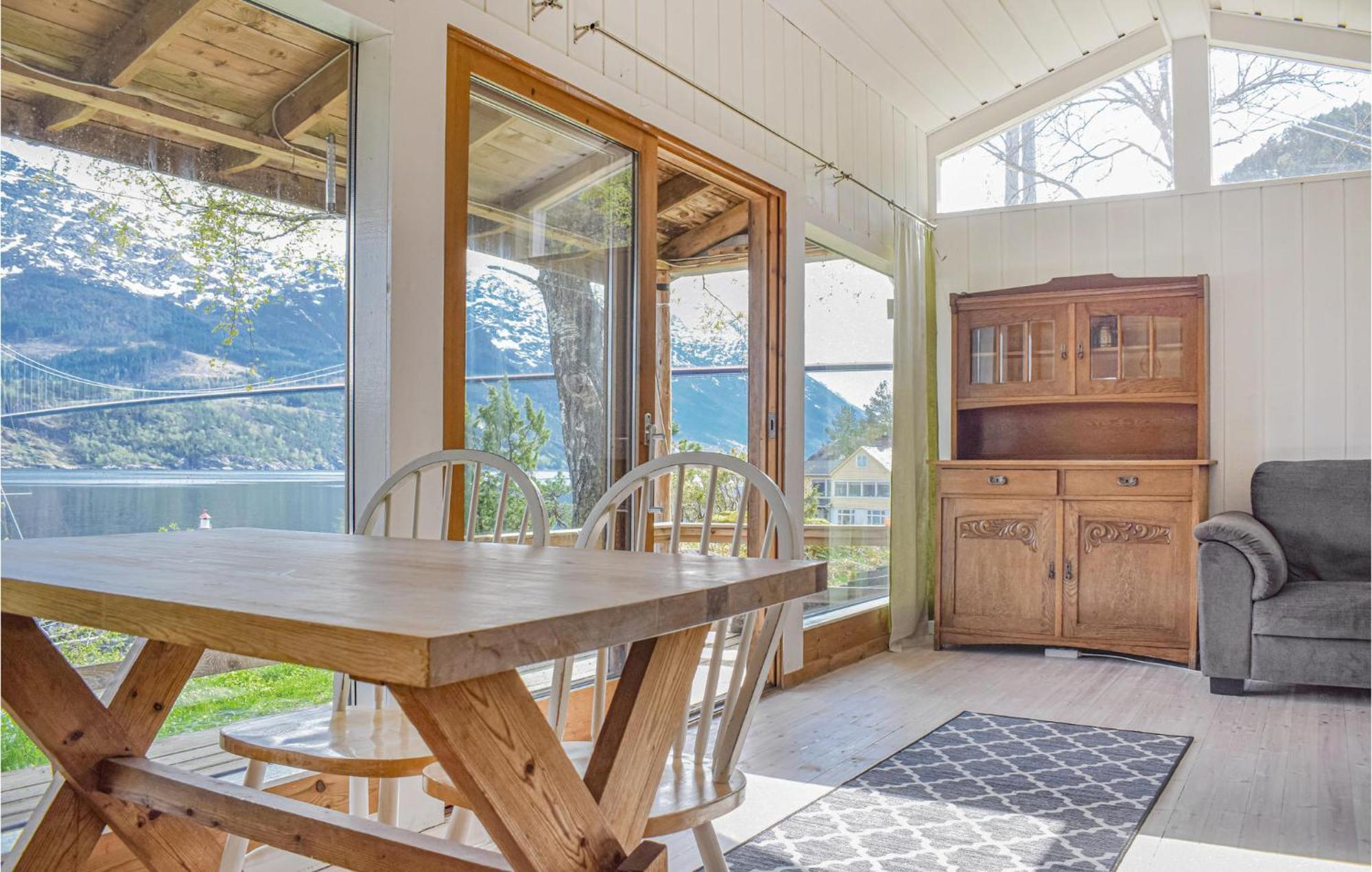 Beautiful Home In Vallavik With Kitchen Bu Kültér fotó